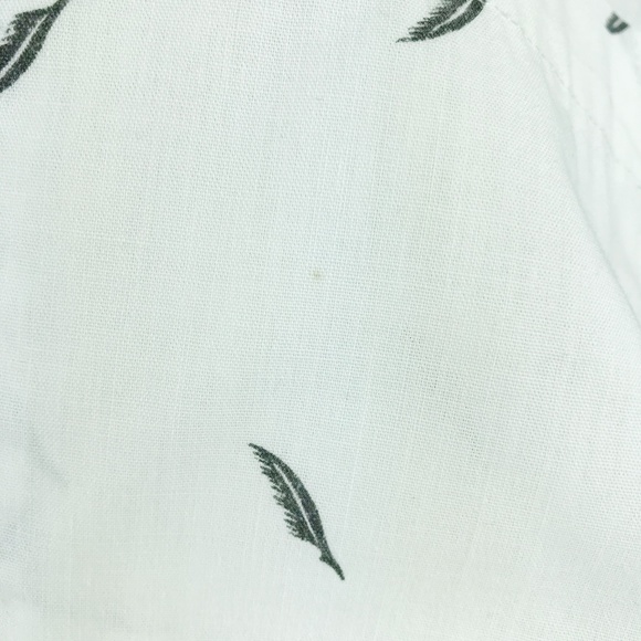 Vintage} Button Front Feather Short Sleeve Shirt - Picture 5 of 6